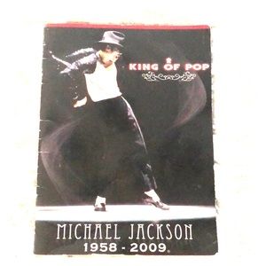 Michael Jackson souvenir obit soft cover booklet